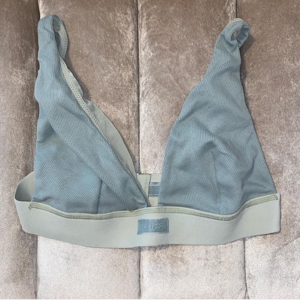 Skims plunge bralette
